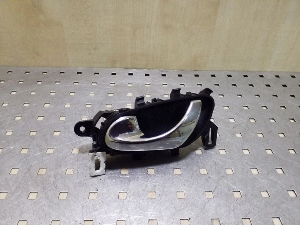 Front door interior handle 806714EA0A