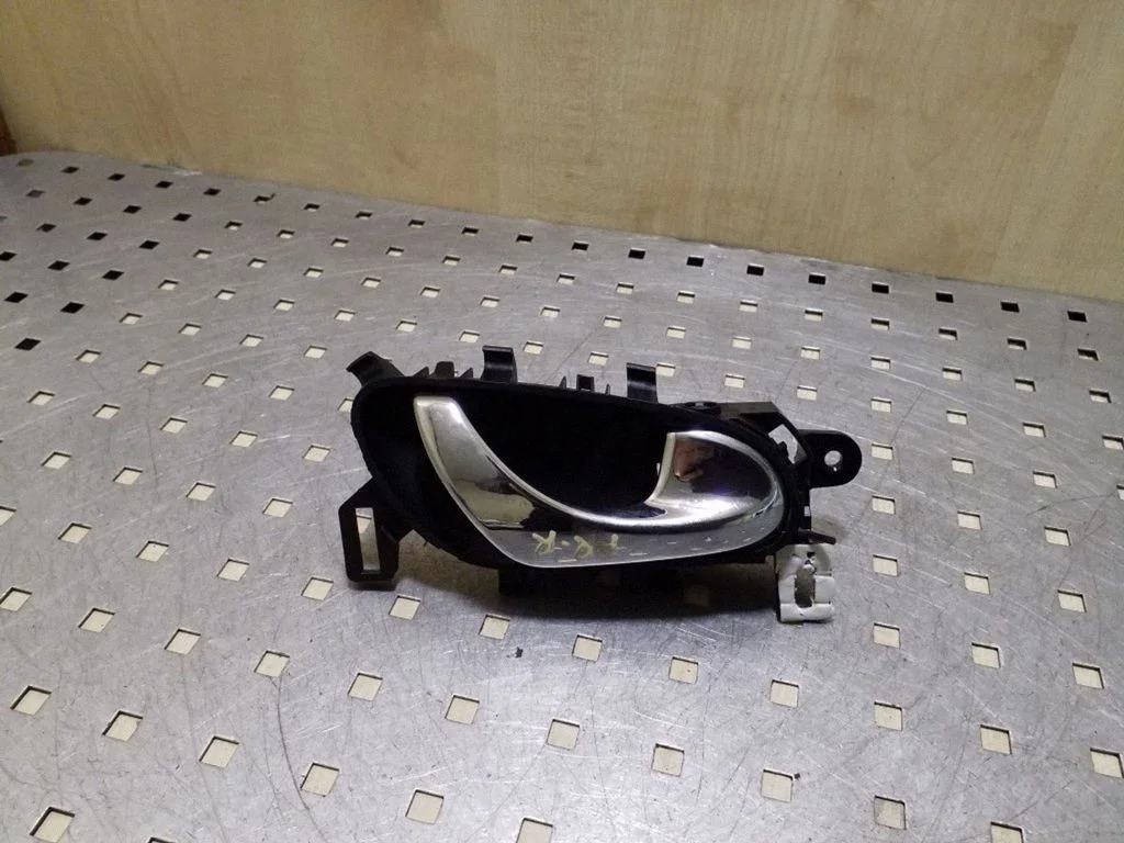 Front door interior handle 806704EA0A