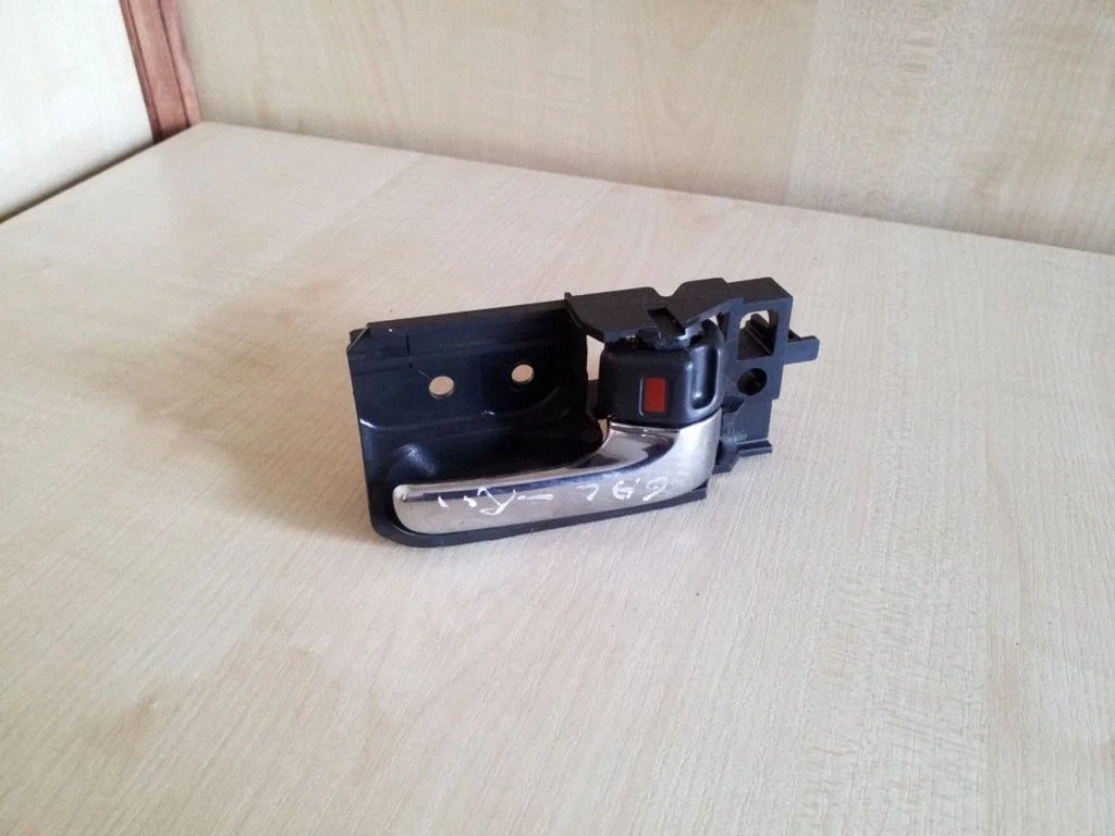 Front door interior handle 50594A1