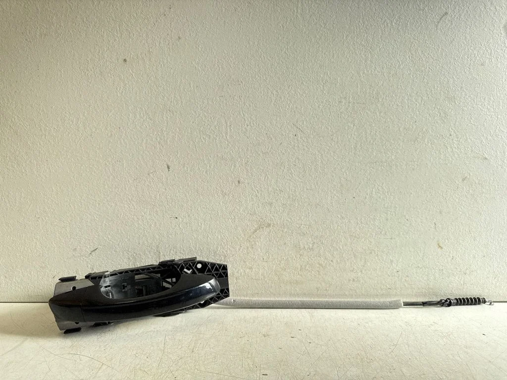 Front door exterior handle 5N0837885H