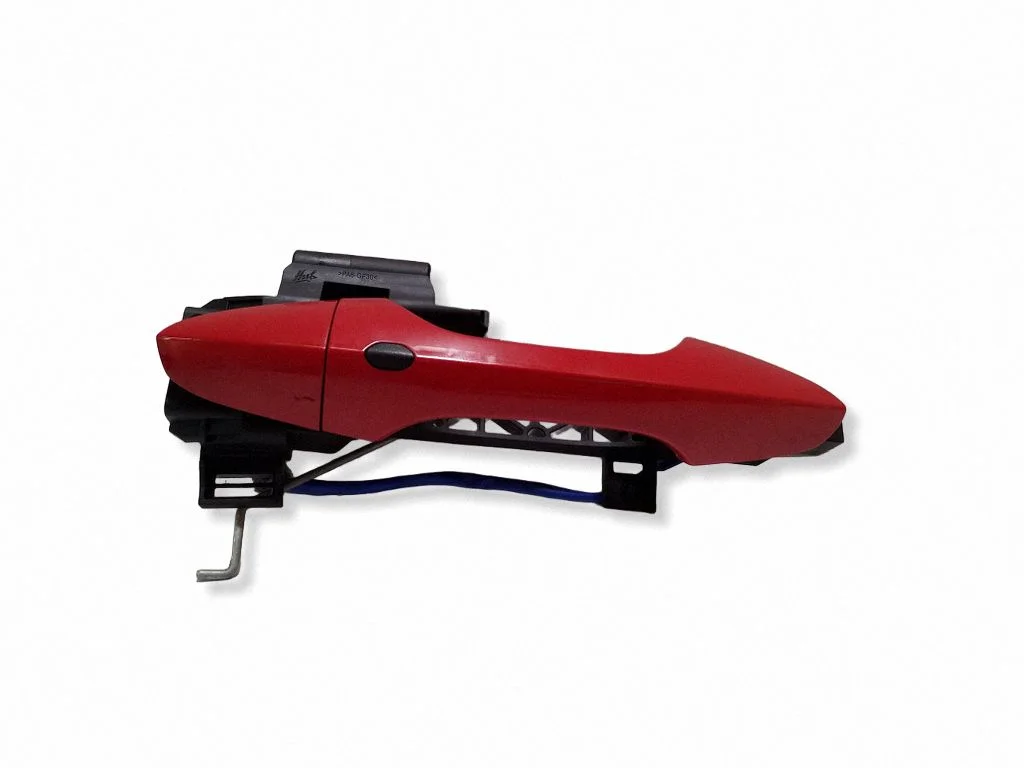 Front door exterior handle – right