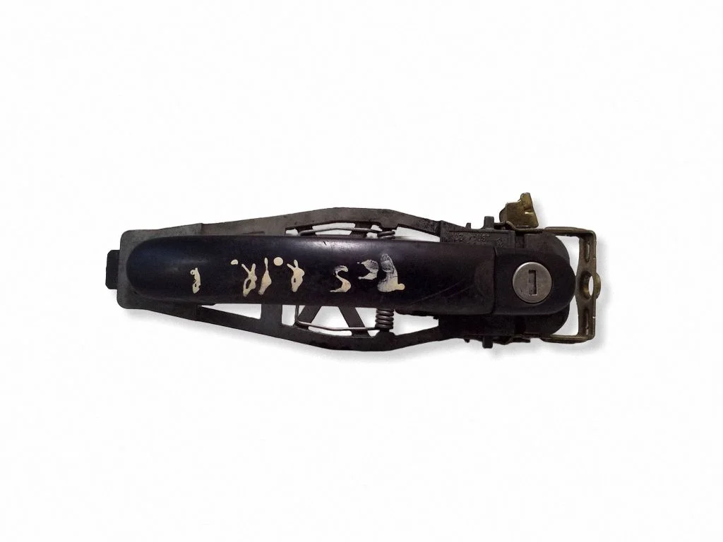 Front door exterior handle 7H0837886A