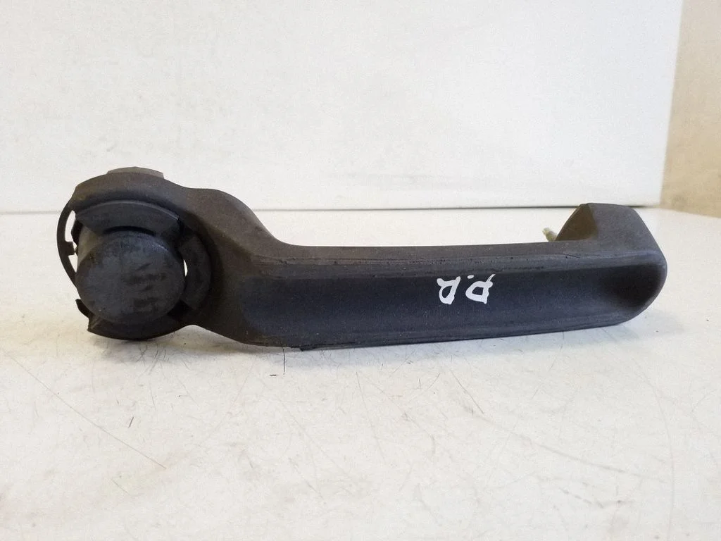 Front door exterior handle – right