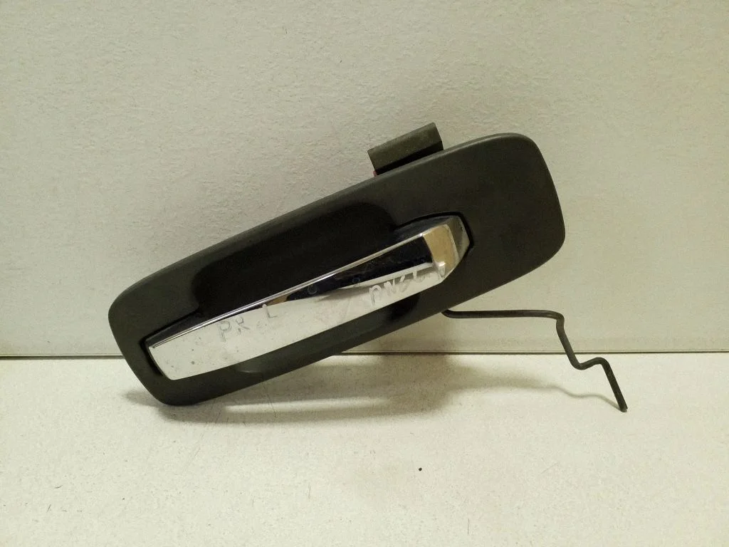 Front door exterior handle – left