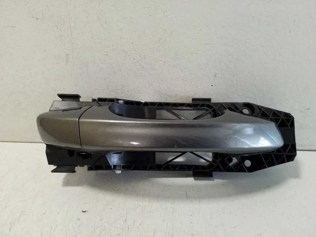 Front door exterior handle 5N0839885H