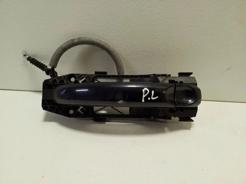Front door exterior handle – Volkswagen Amarok (2010-2020)