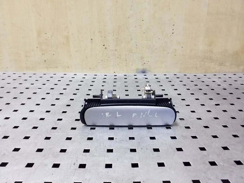 Front door exterior handle 4B0839885