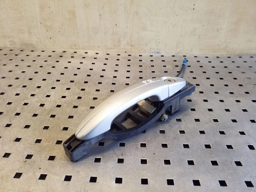 Front door exterior handle 6M21U224A36AF