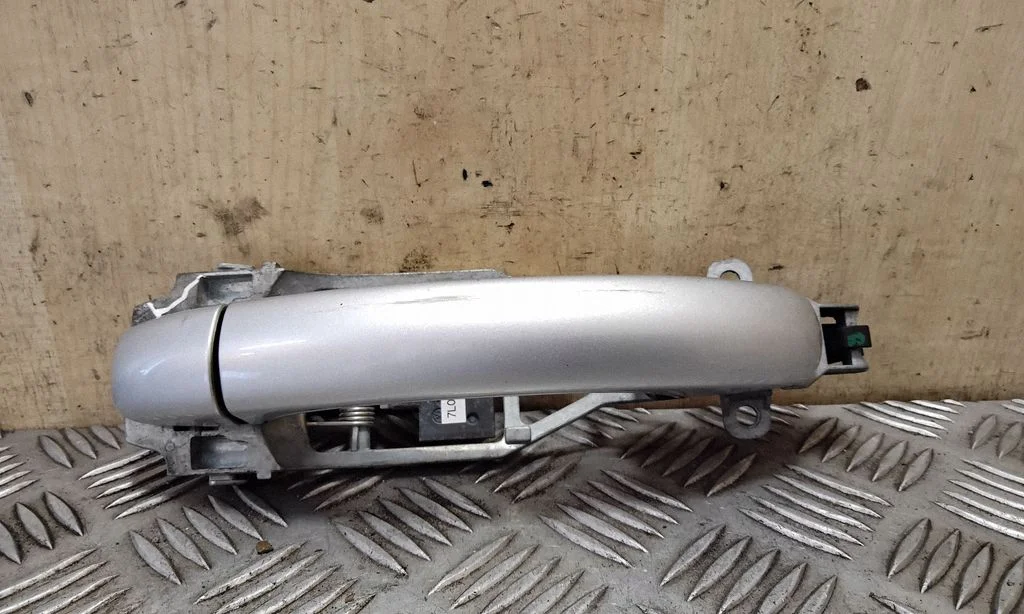 Front door exterior handle 7L0837885E