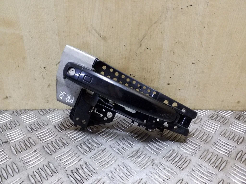 Front door exterior handle 8T02837886A