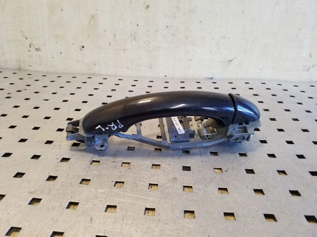 Front door exterior handle 7L0837885D