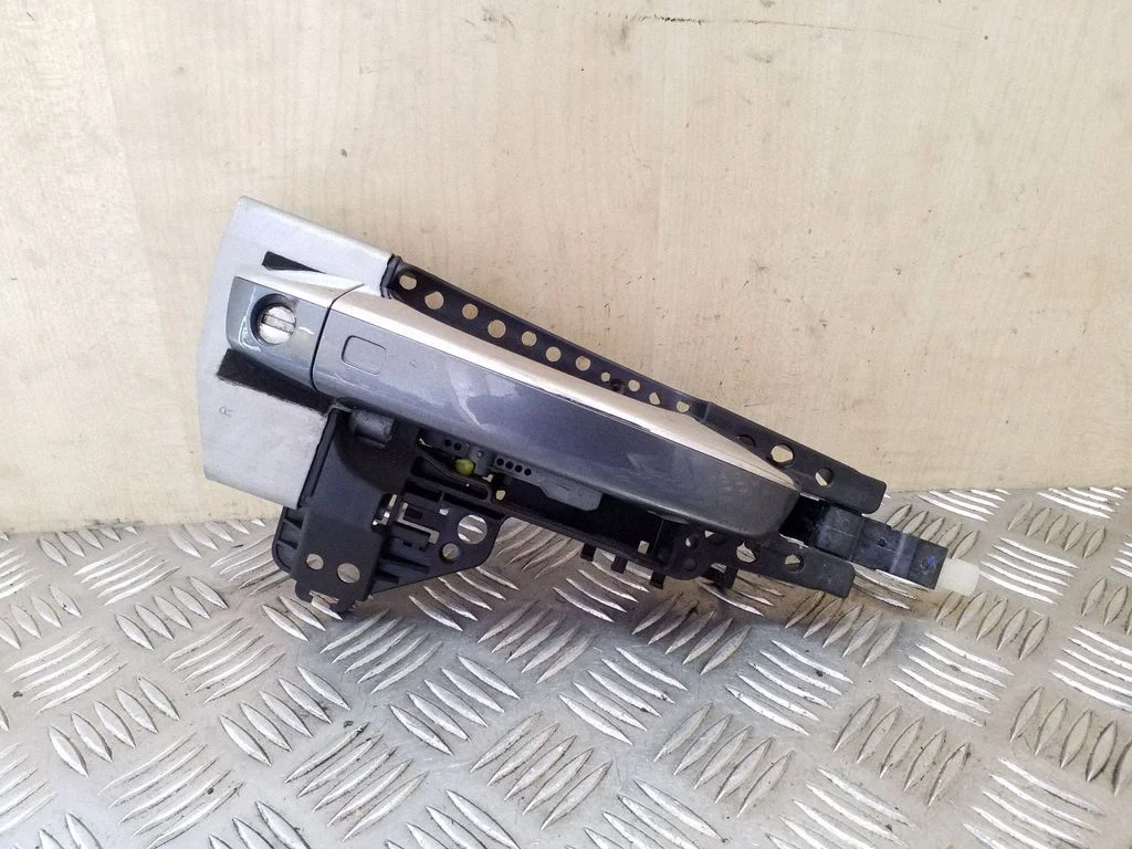 Front door exterior handle – Audi A8 S8 D4 4H (2010-2016), right