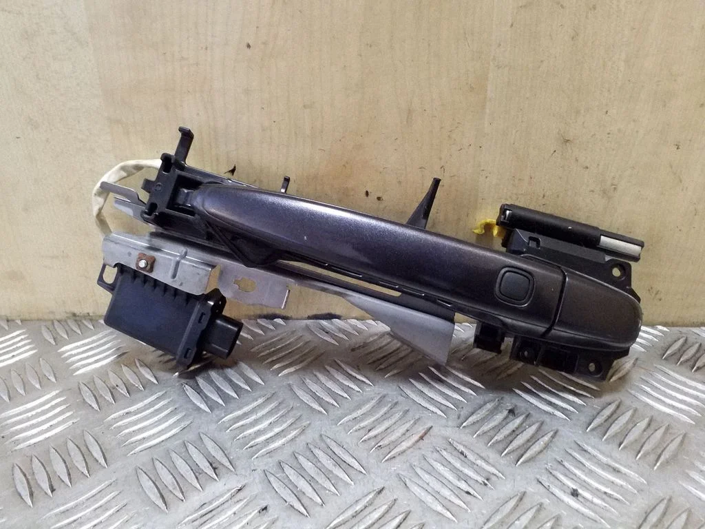Front door exterior handle – Subaru Outback (2009-2014)