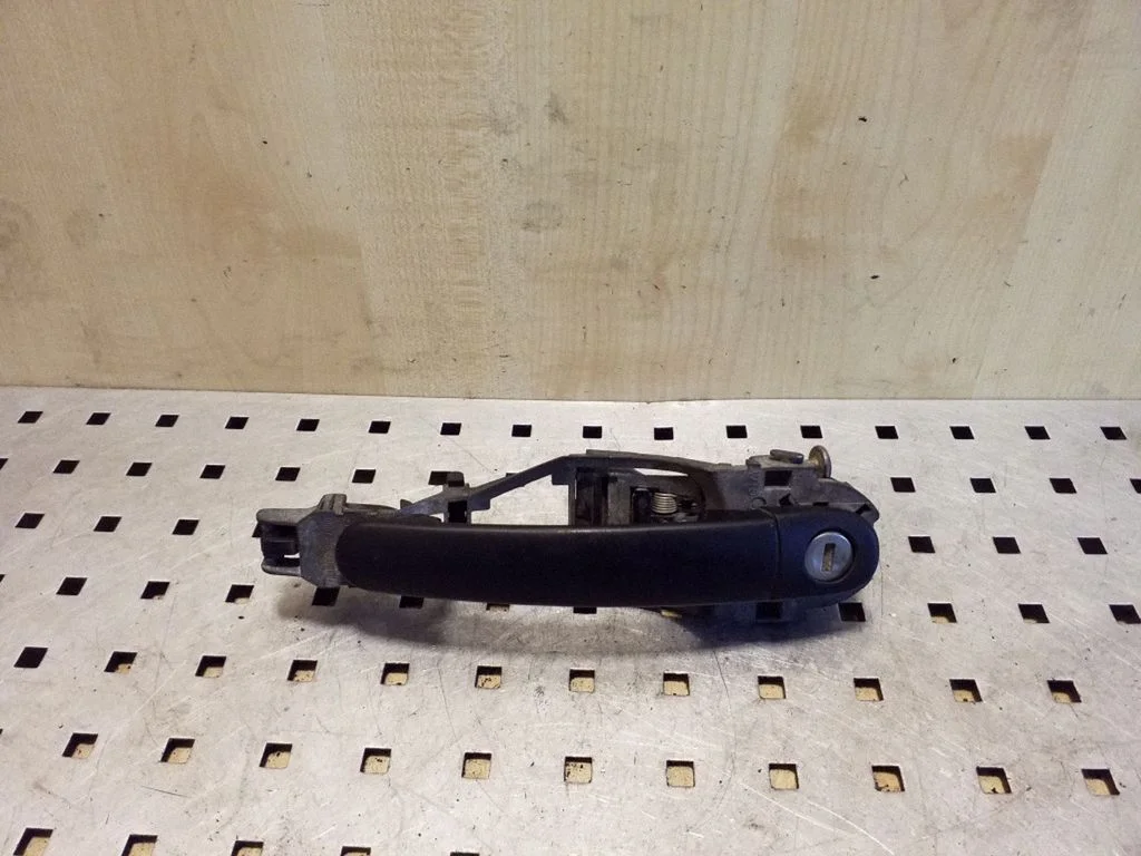 Front door exterior handle – Skoda Octavia Mk1 (1U) (1996-2004)