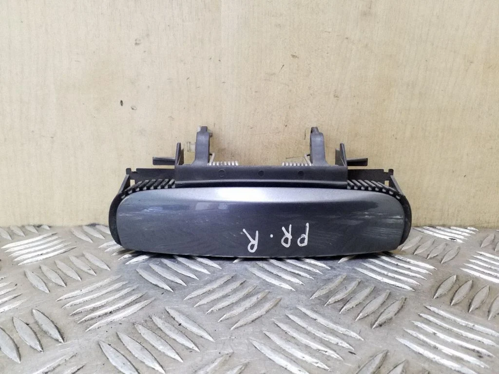 Front door exterior handle 4B0839885