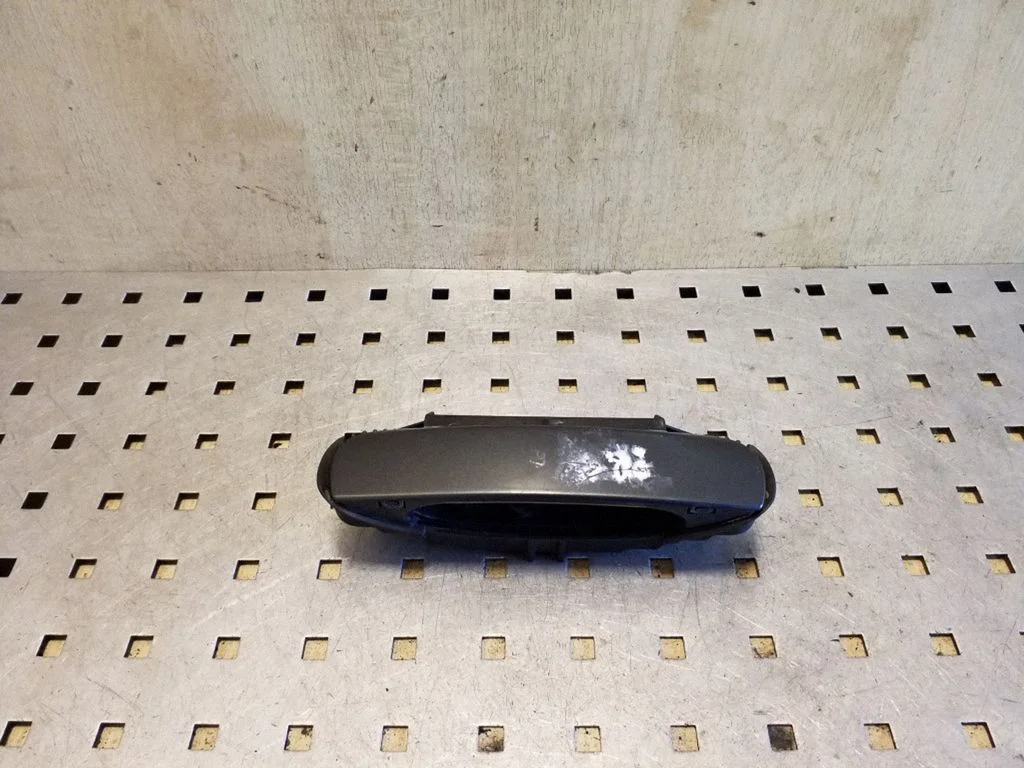 Front door exterior handle 4B0839885
