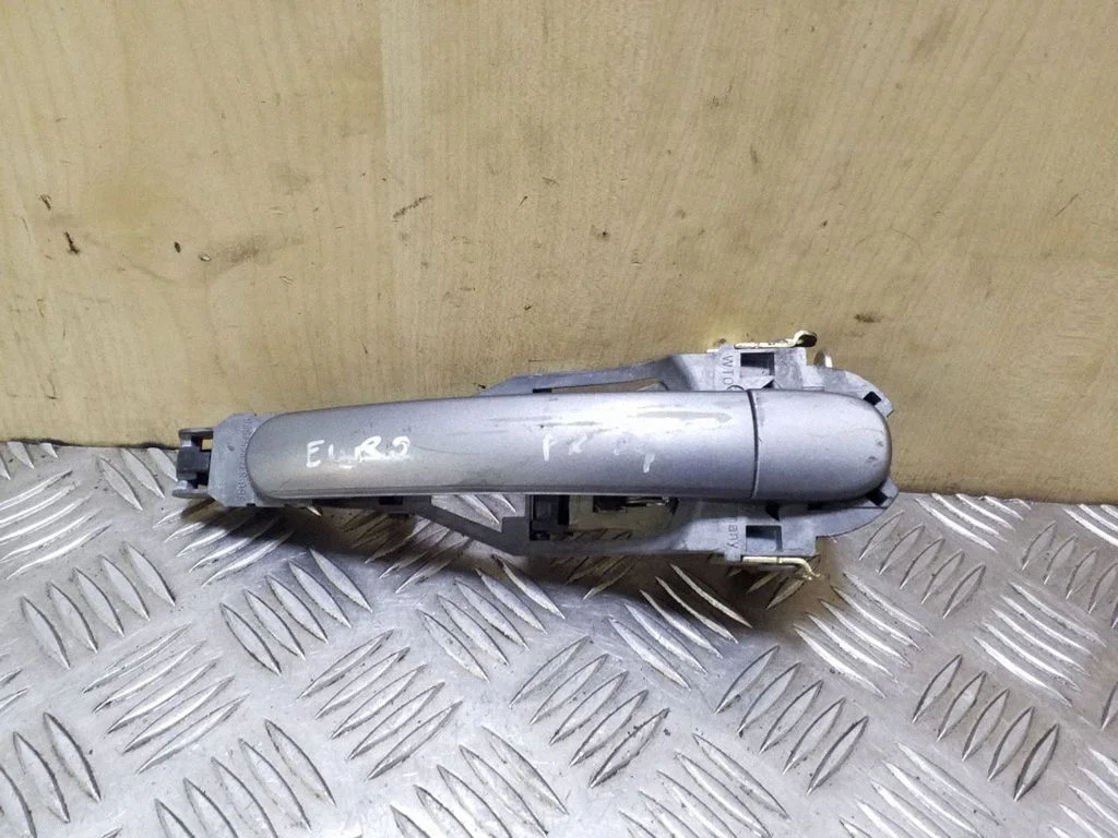 Front door exterior handle 3B0837885