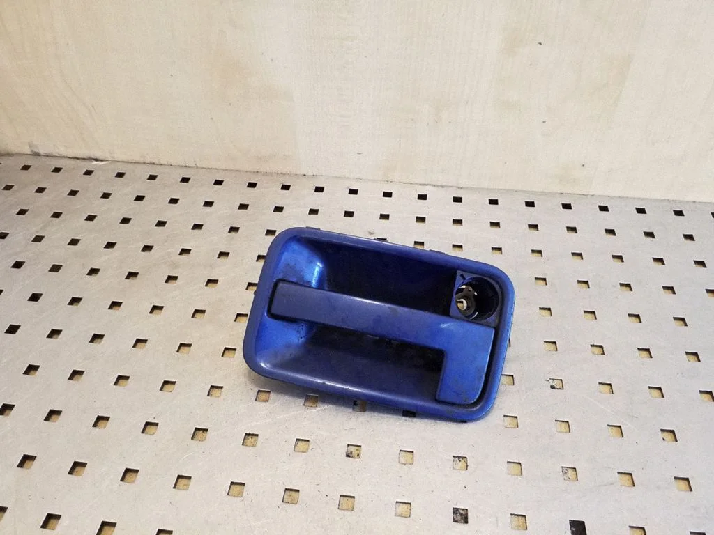 Esiukse välimine käepide 1476387077