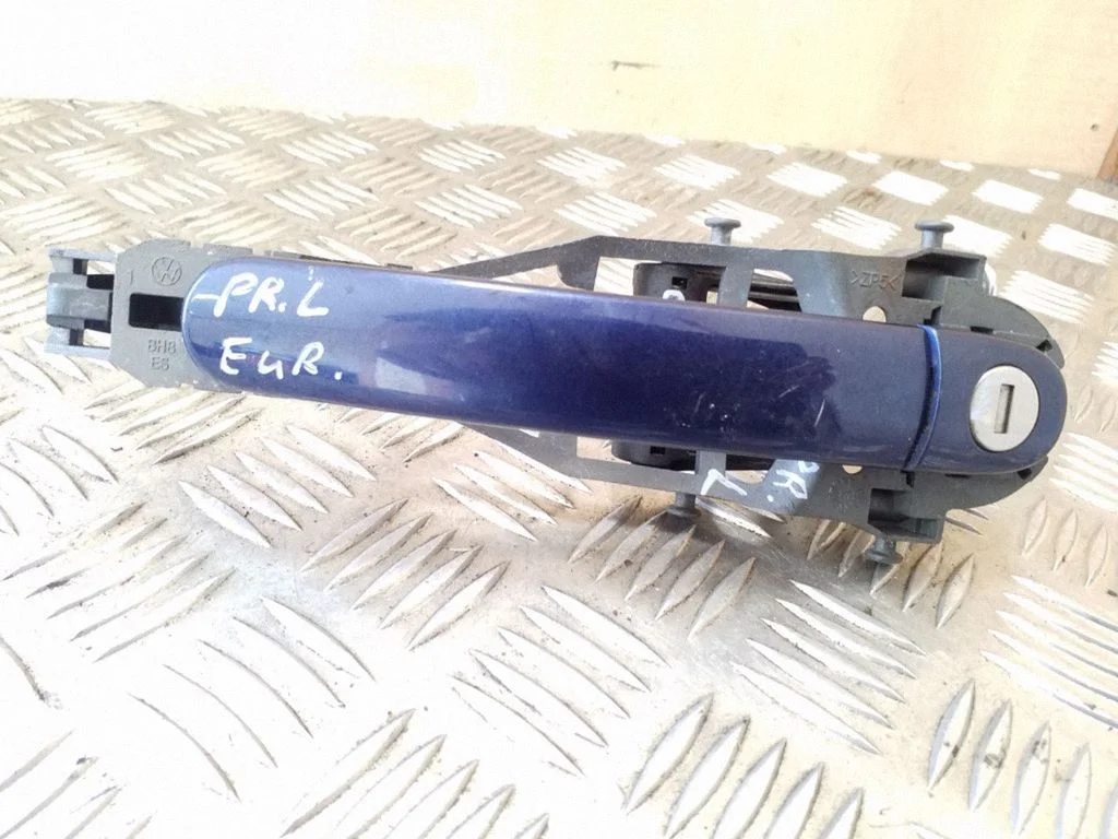 Front door exterior handle 1K0837885A