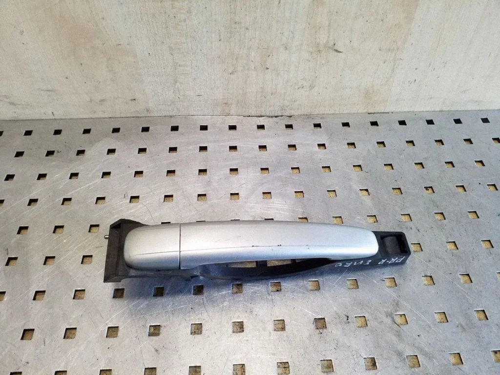 Esiukse välimine käepide 9657619780