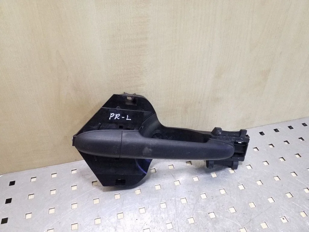 Front door exterior handle – Mercedes-Benz Sprinter W906 (2006-2018)