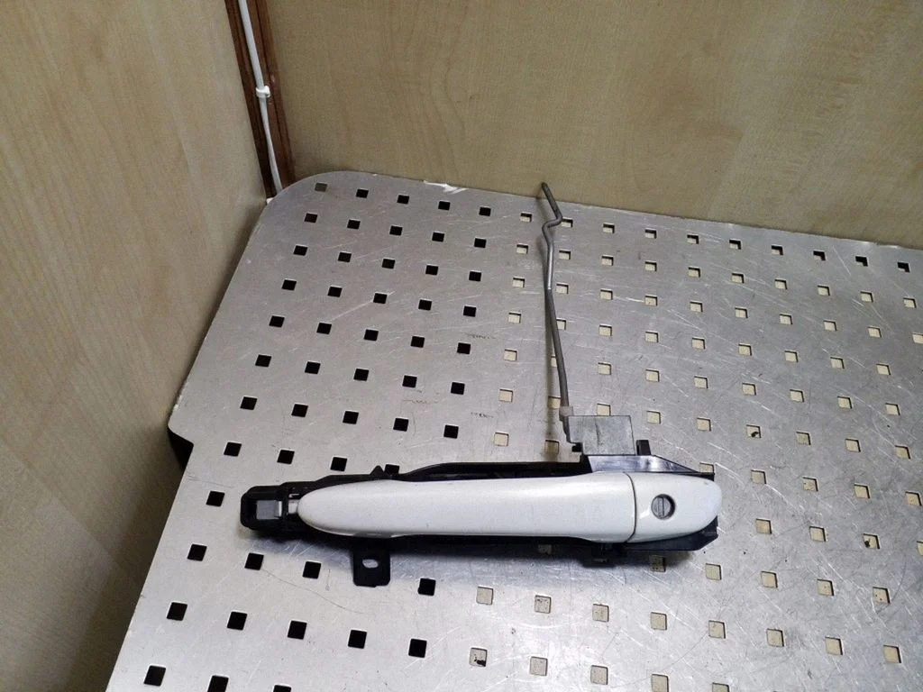 Rankena atidarymo išorinė