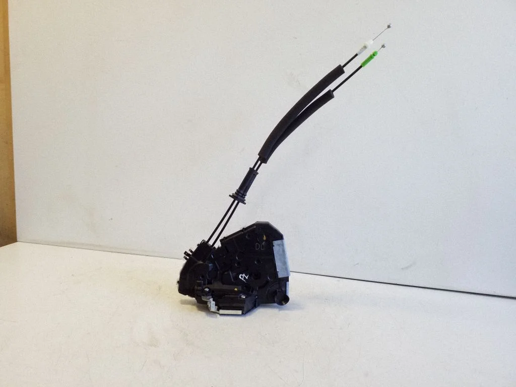 Front door lock 40327234