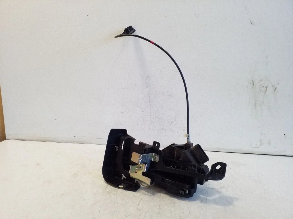 Zamek drzwi przednich CM5AA21812CB
