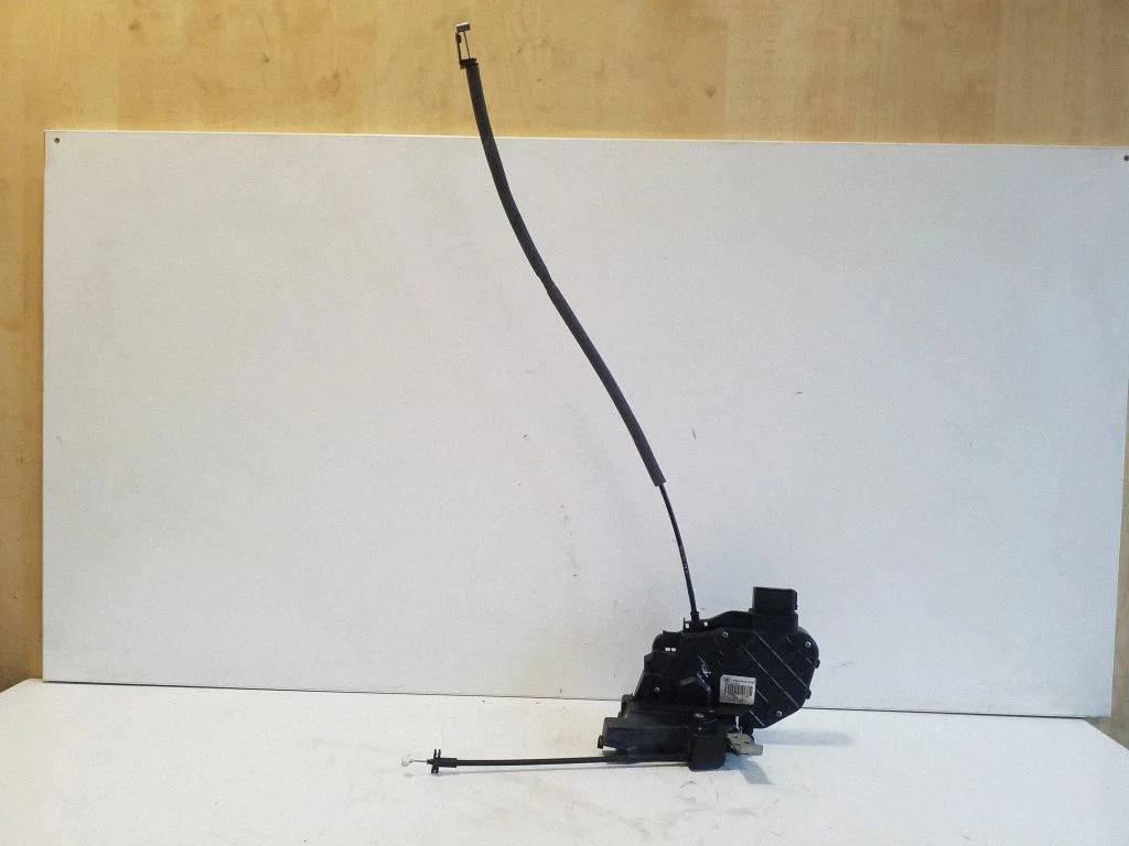 Front door lock – Ford S-MAX (2006-2015)