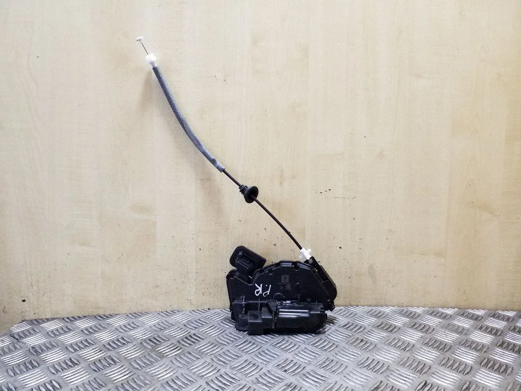 Front door lock 5TB837016A