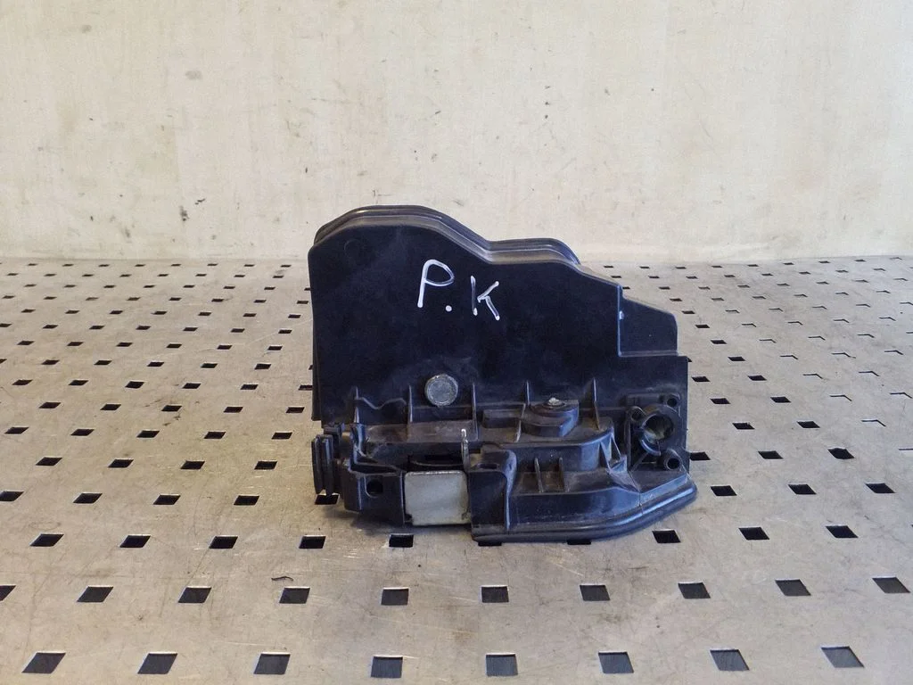 Front door lock – Mini Cooper Countryman R60 (2011-2016)