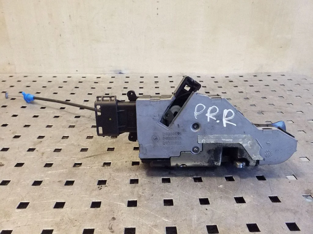 Priekšējo durvju slēdzene – Citroen C4 Grand Picasso (2007-2013)