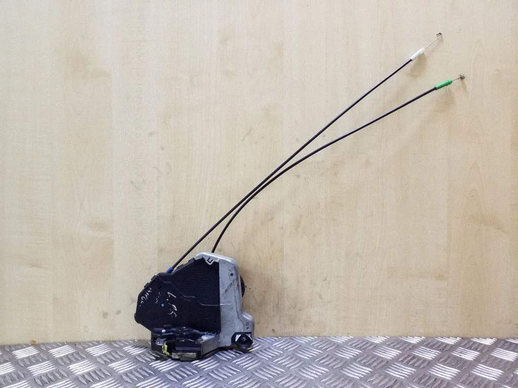 Front door lock – left