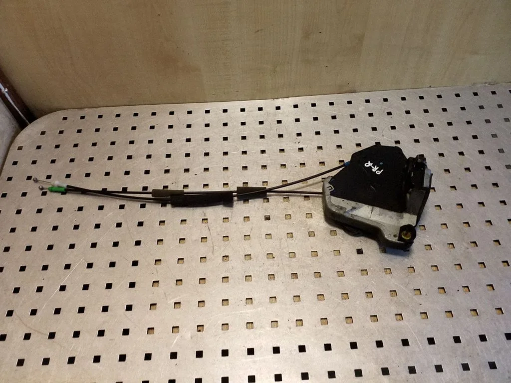 Front door lock