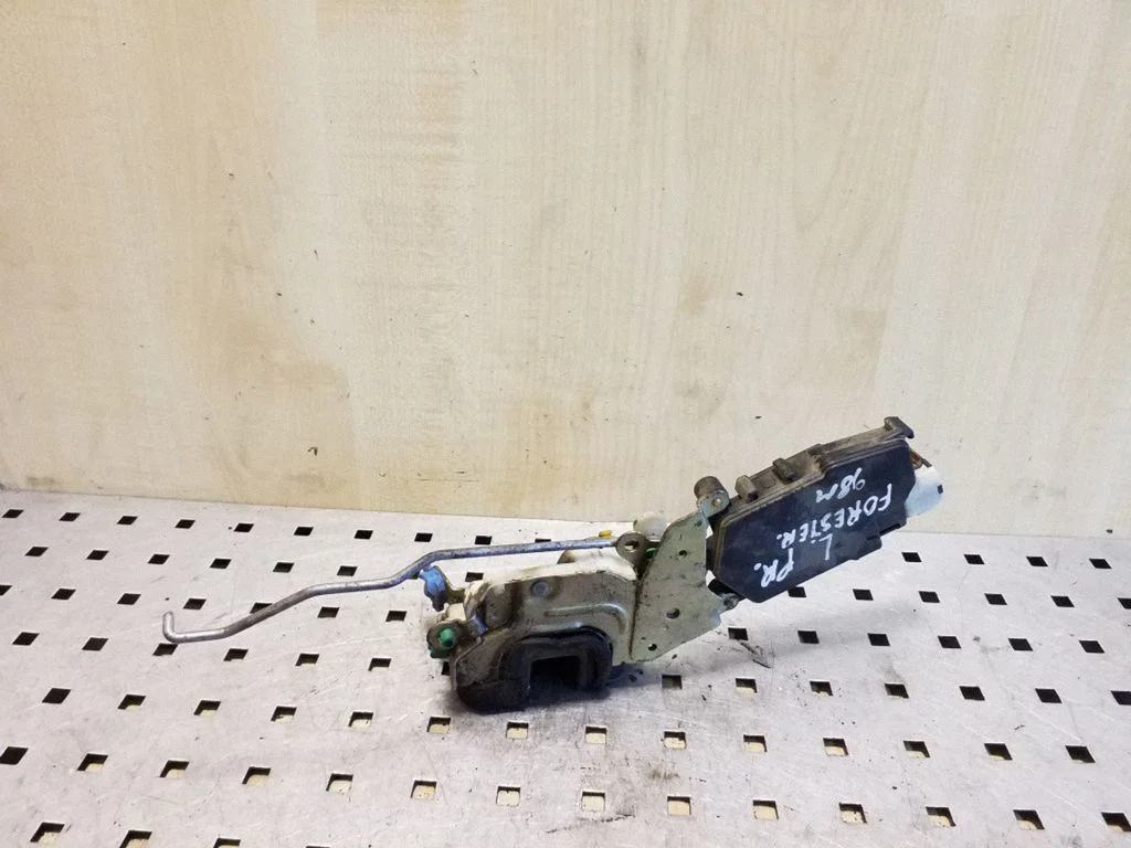 Front door lock – left
