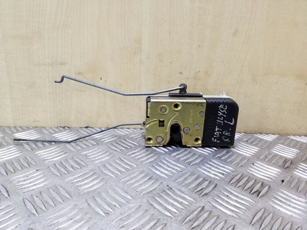 Front door lock – left