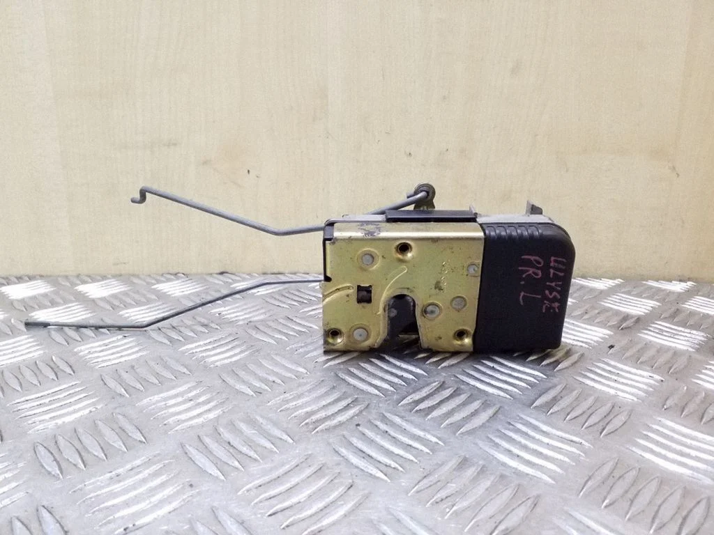 Front door lock – left