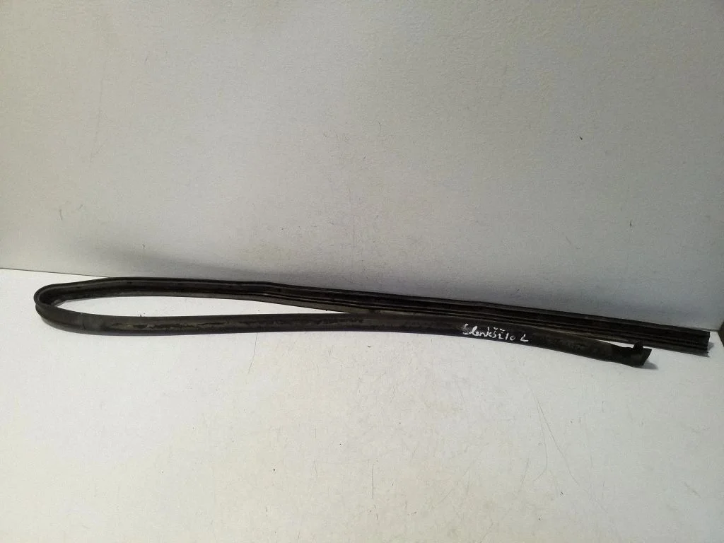 Front door rubber seal 4KE833177B – Audi Q4 e-tron (2021-)