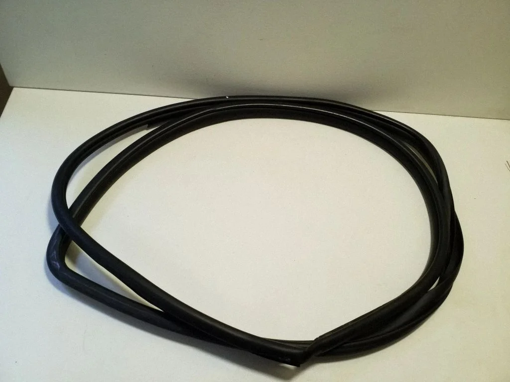Front door rubber seal – Lexus RX III (2008-2015)