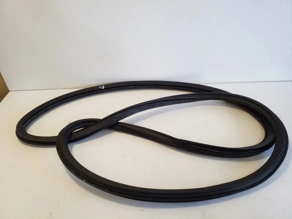 Front door rubber seal – Audi Q3 8U (2011-2016)