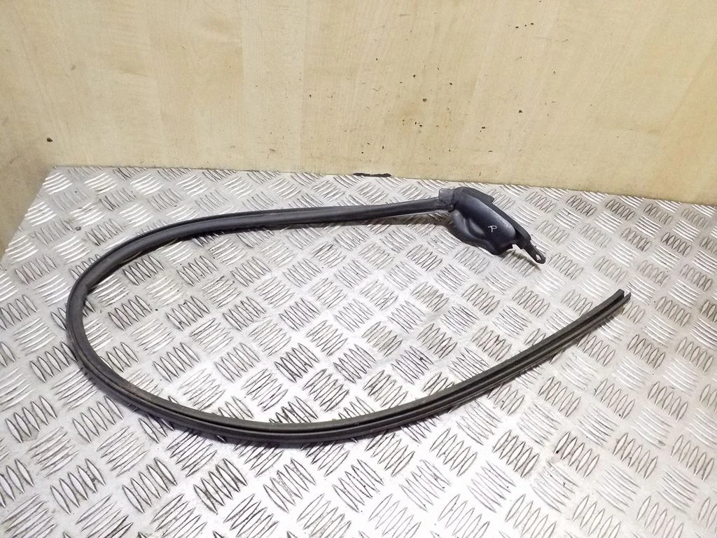 Esiukse tihend (kere pool) M898D