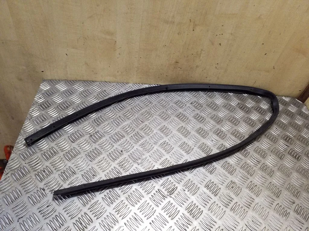 Front door rubber seal – Chevrolet Orlando (2011-), right