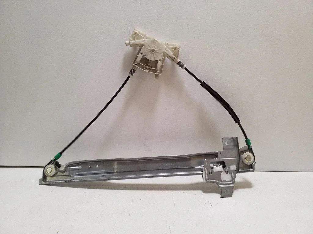 Front window lifting mechanism without motor 9644893480