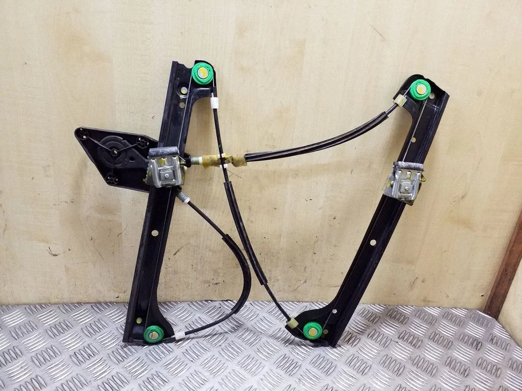 Front window lifting mechanism without motor – Volkswagen Polo V 6R (2009-2017)