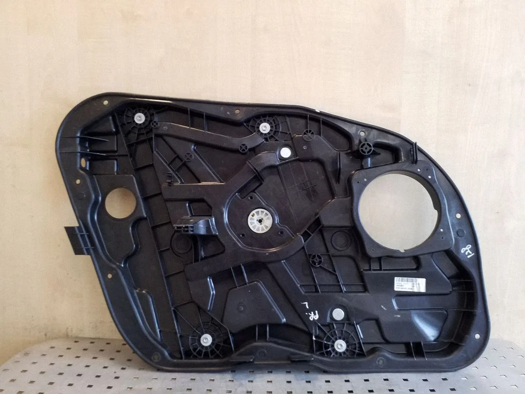Priekinis el. lango pakėlimo mechanizmas be varikliuko