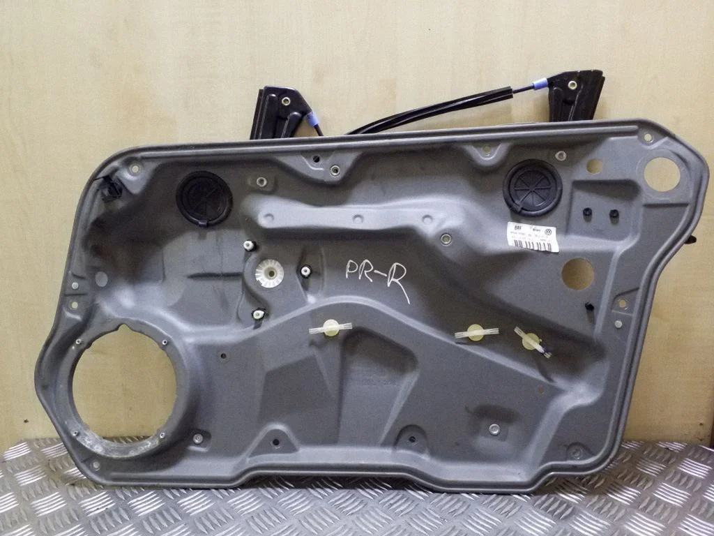 Front window lifting mechanism without motor 1J4837730AE
