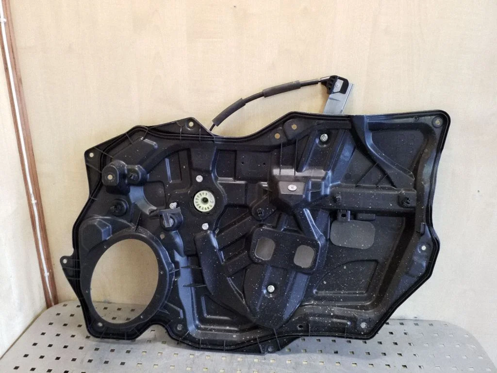 Priekinis el. lango pakėlimo mechanizmas be varikliuko