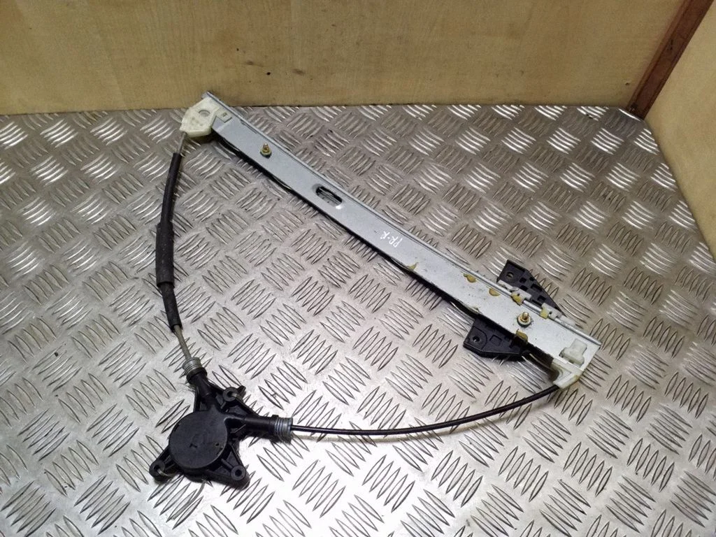 Priekinis el. lango pakėlimo mechanizmas be varikliuko