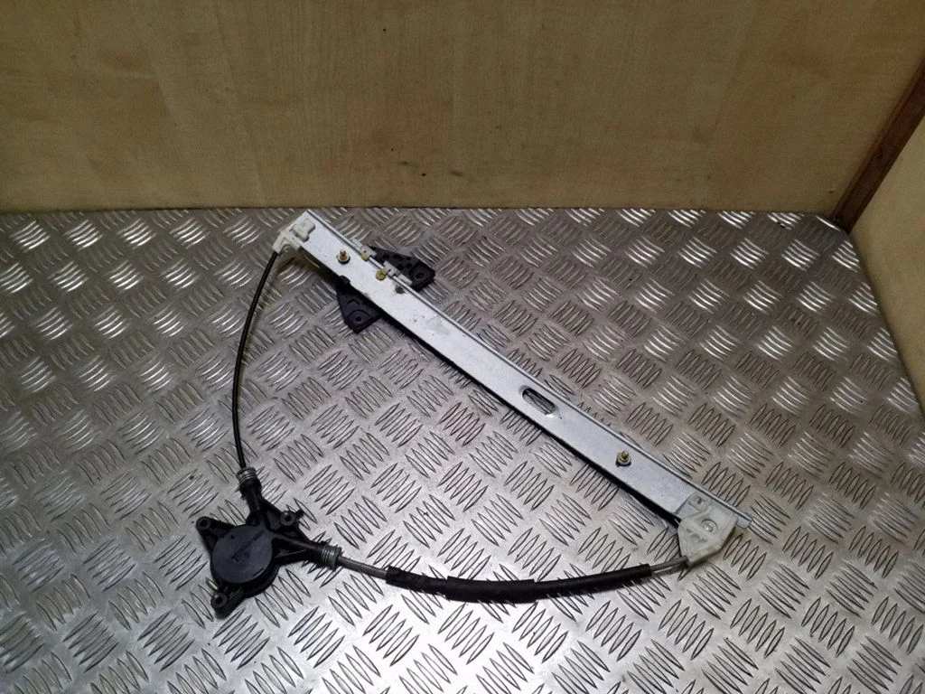 Priekinis el. lango pakėlimo mechanizmas be varikliuko