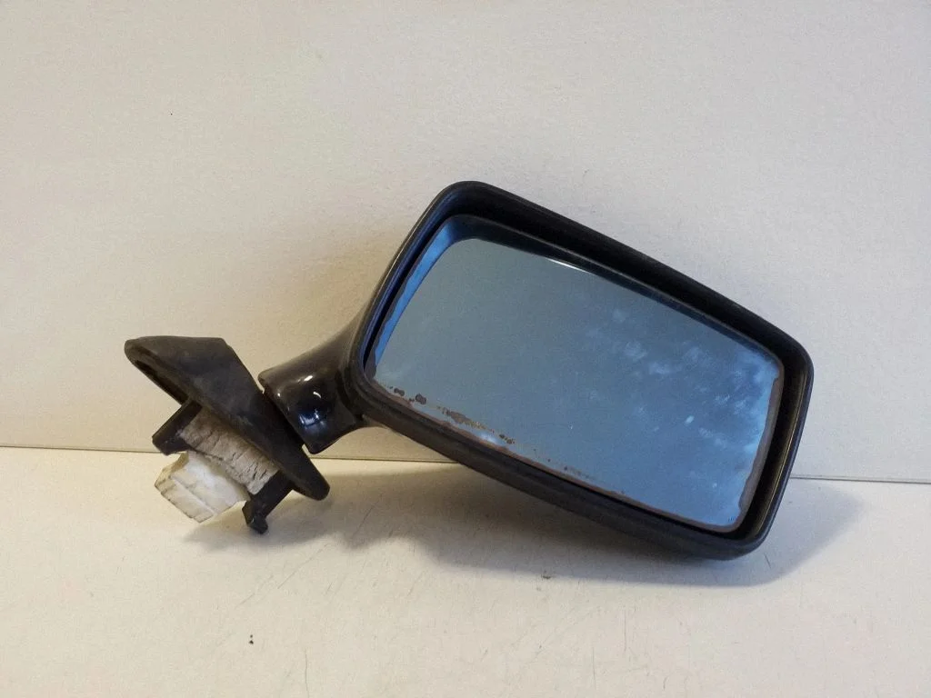 Front door electric wing mirror – right